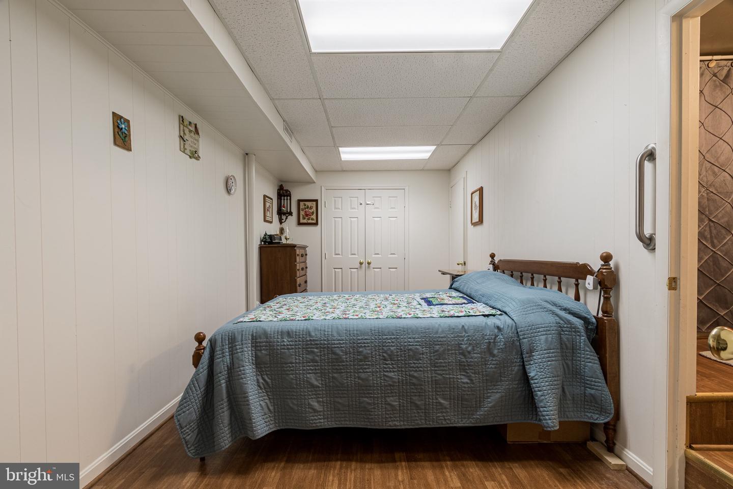 612 Meadow LANE