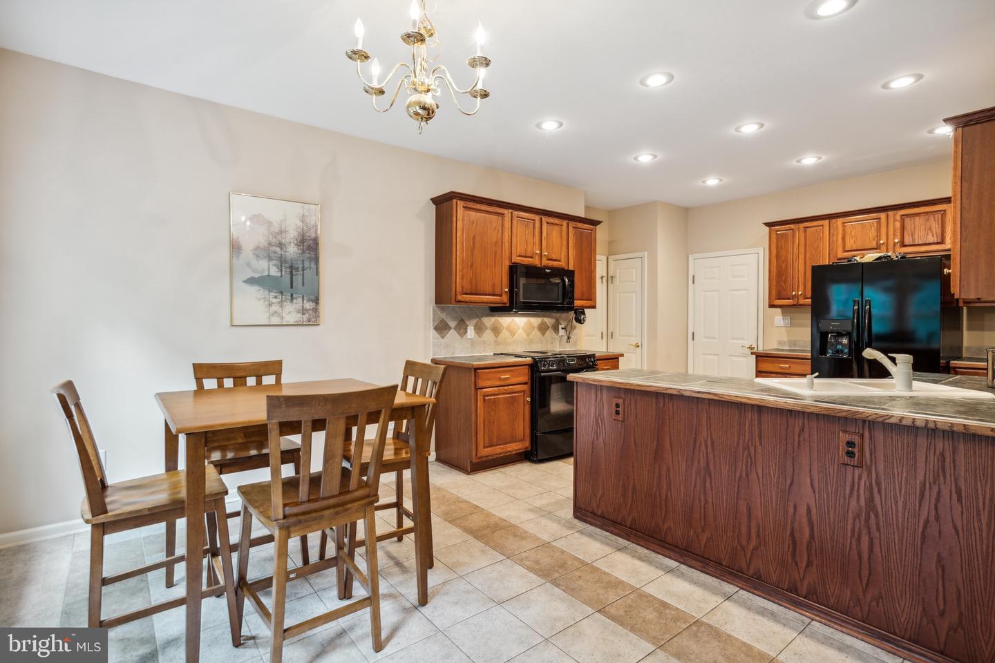 335 Amherst DRIVE
