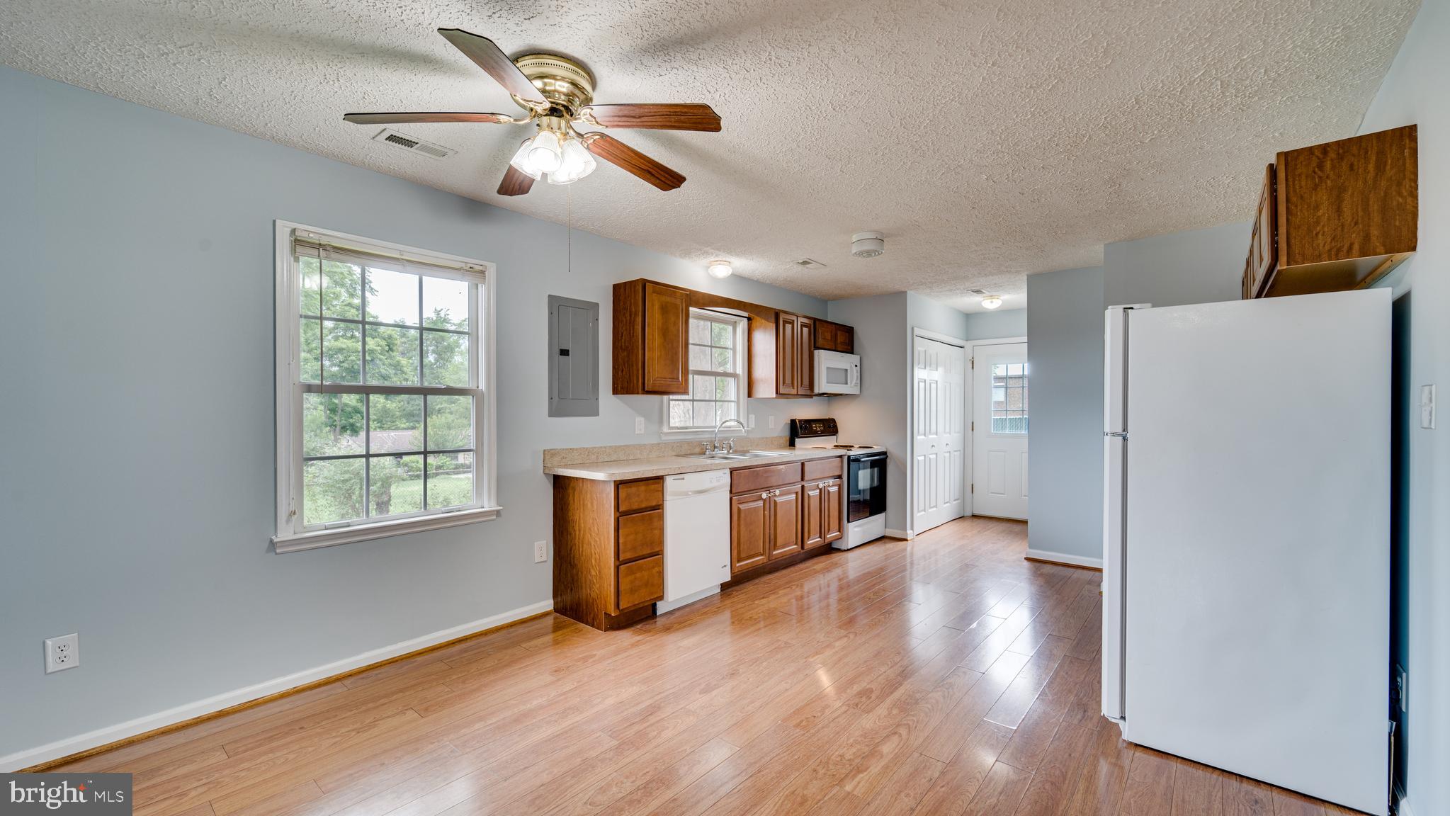 723 Parkview Dr