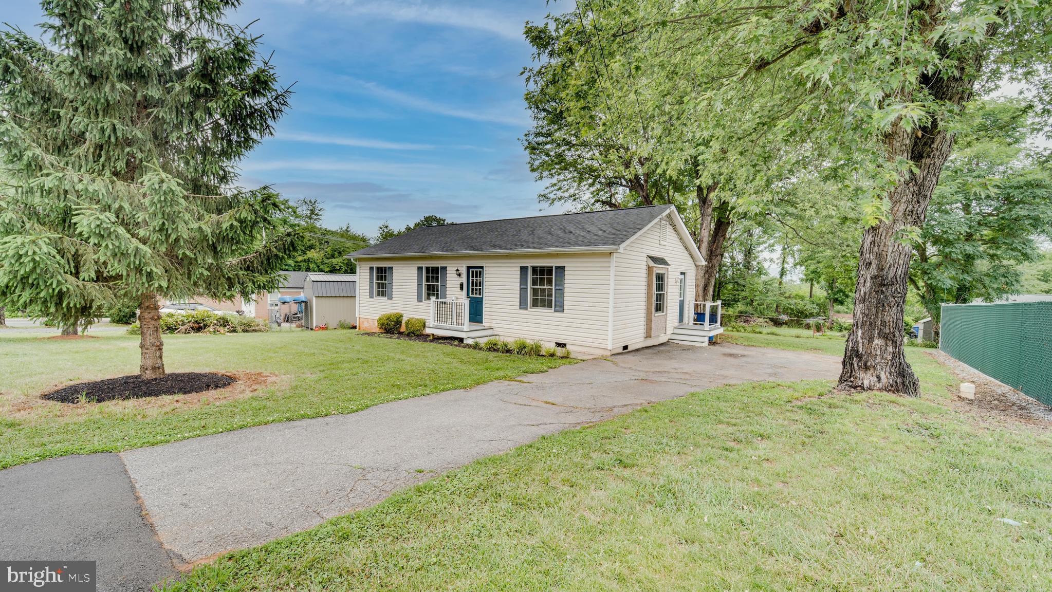 723 Parkview Dr