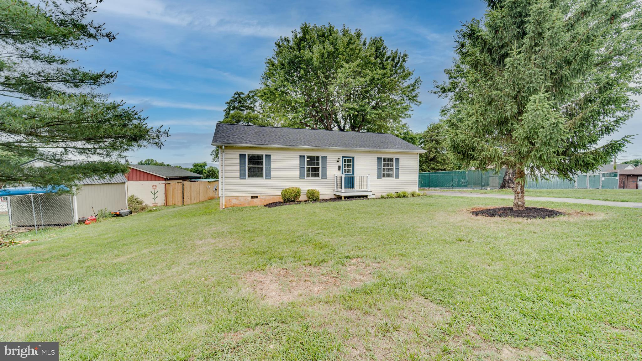 723 Parkview Dr