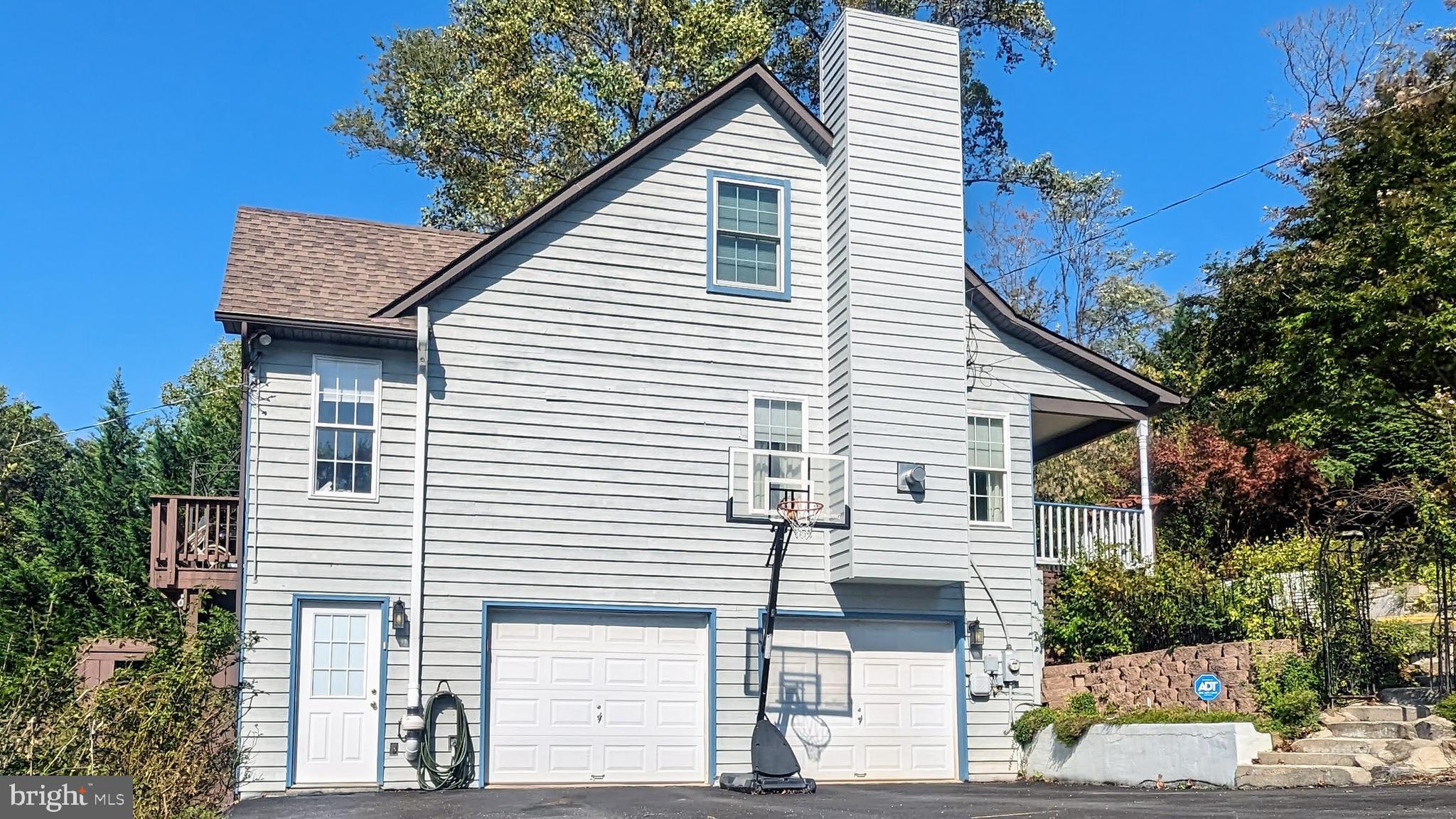 831 BRAGG DRIVE