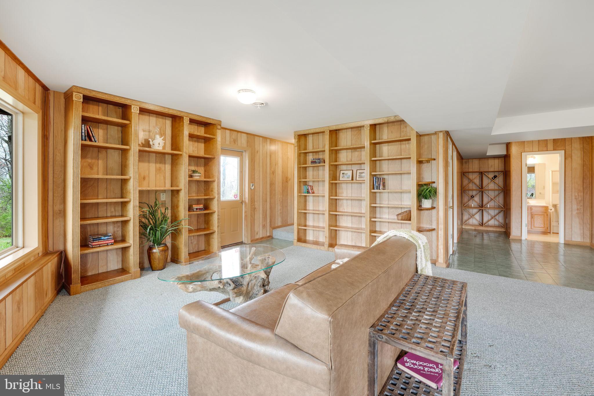 241 High Knob Rd