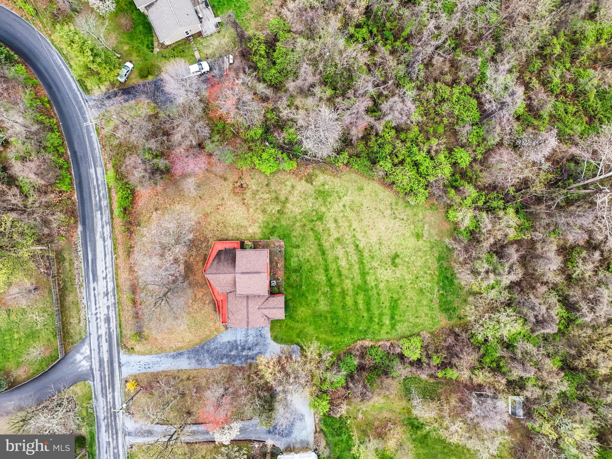 241 High Knob Rd