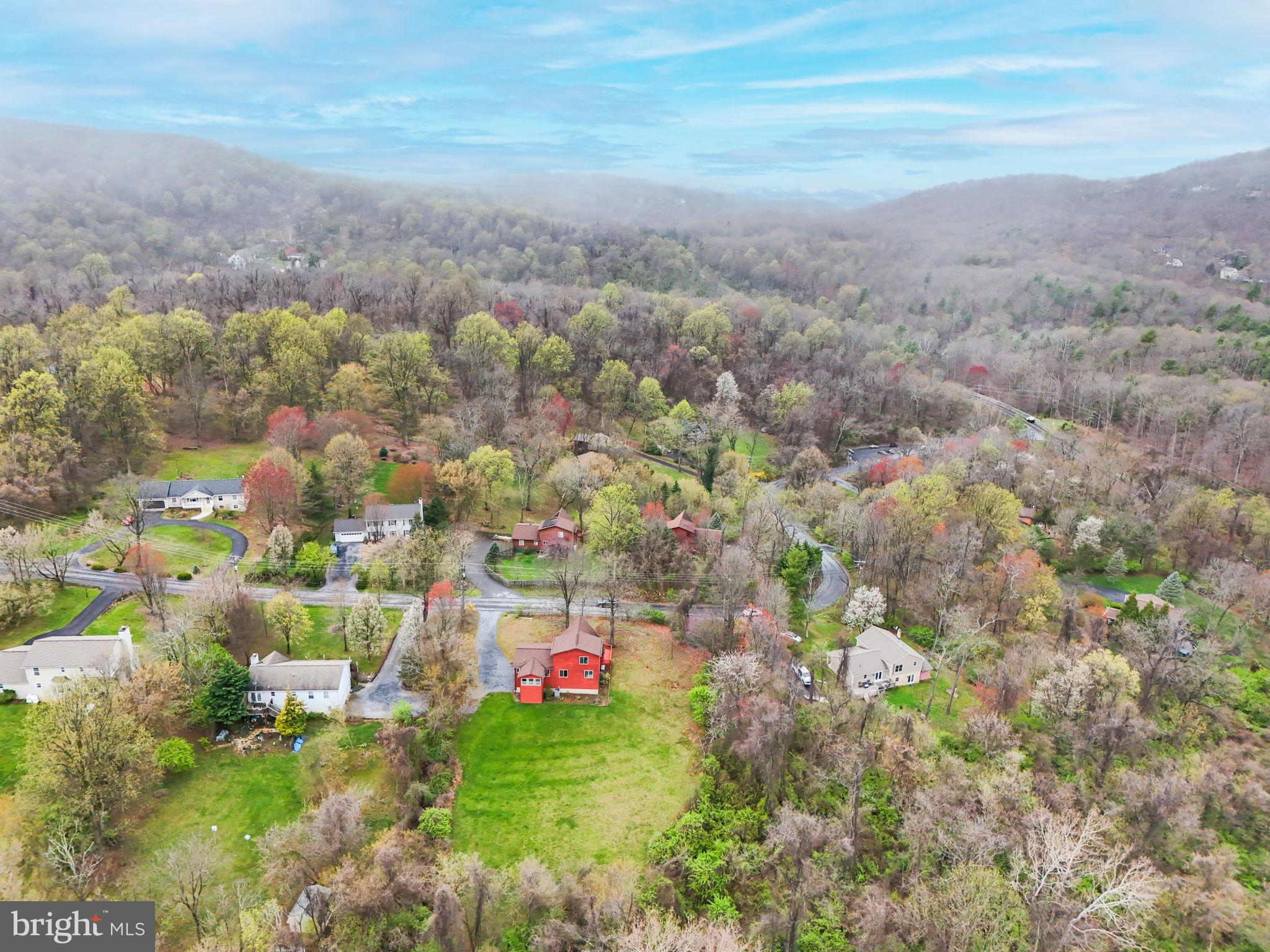 241 High Knob Rd