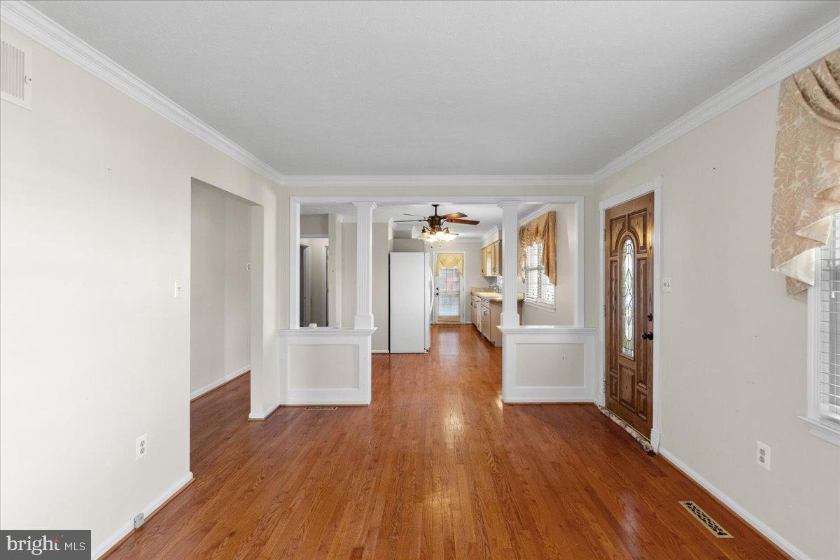 36 W 17th St