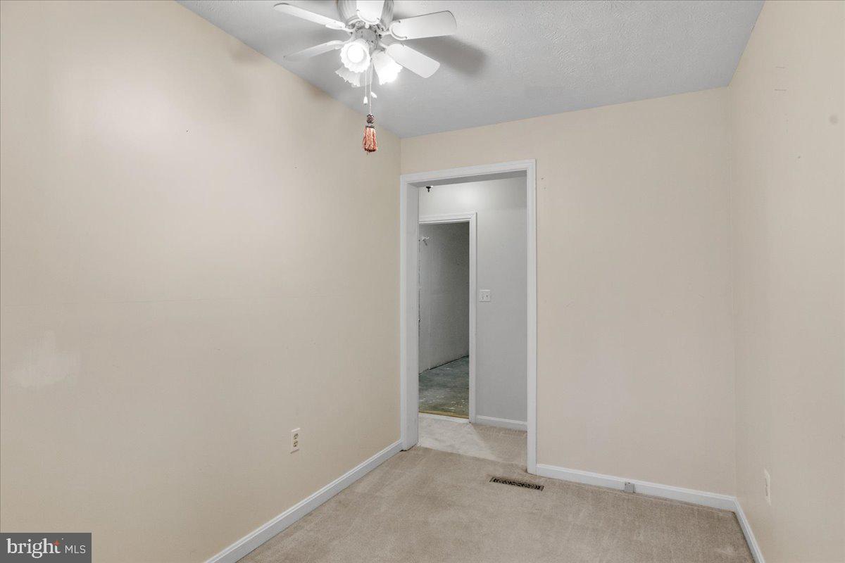 36 W 17th St