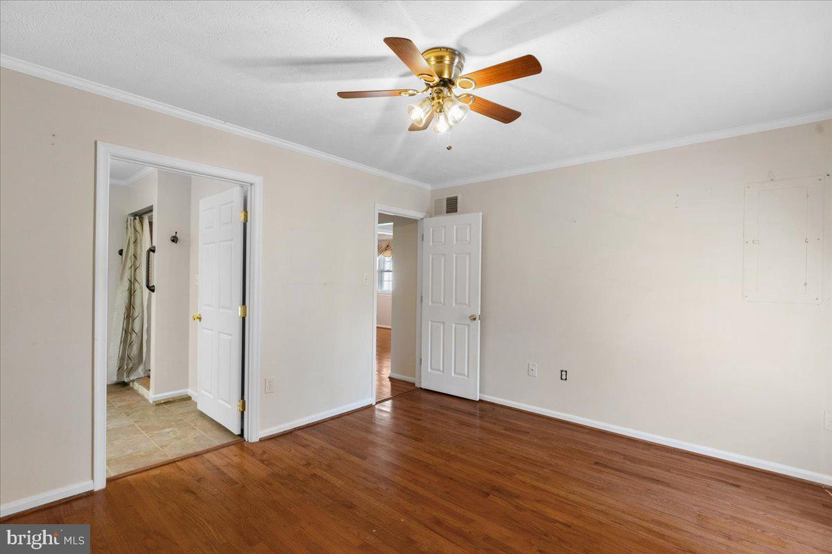 36 W 17th St