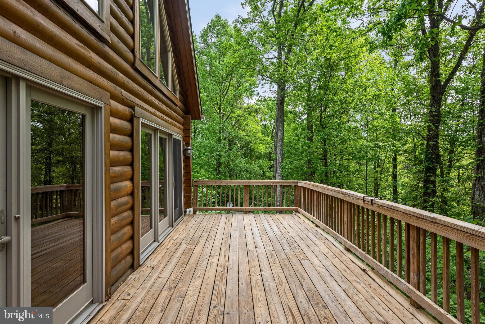 424 Thaddeus Ln