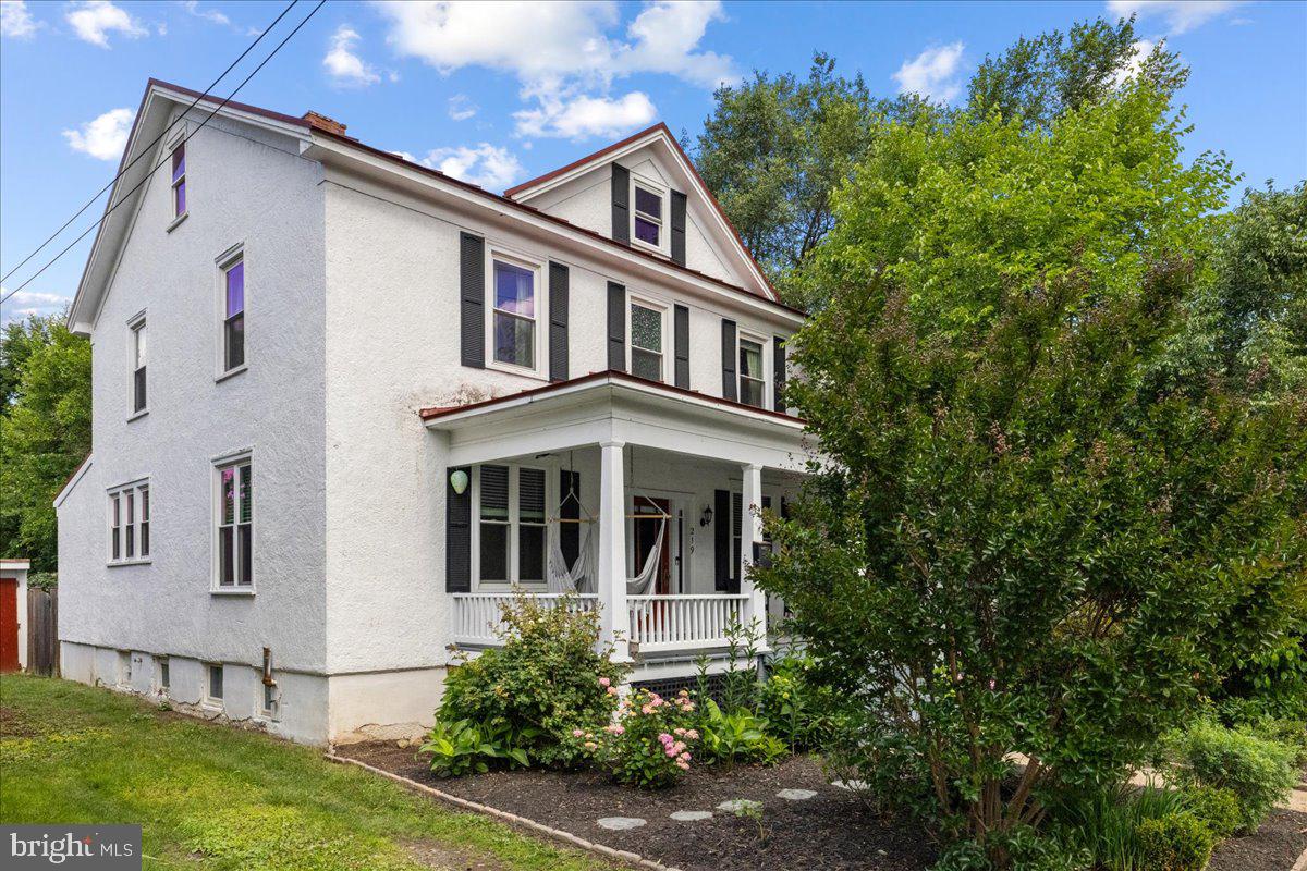219 Church St