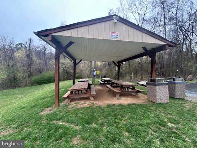 81 Brandy Rd
