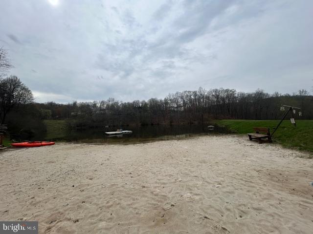 81 Brandy Rd