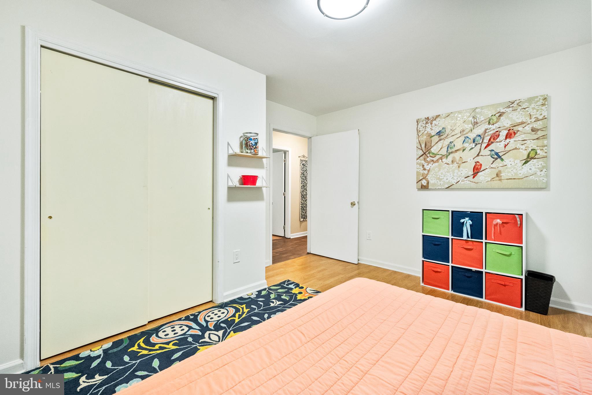 33 Fern Ct