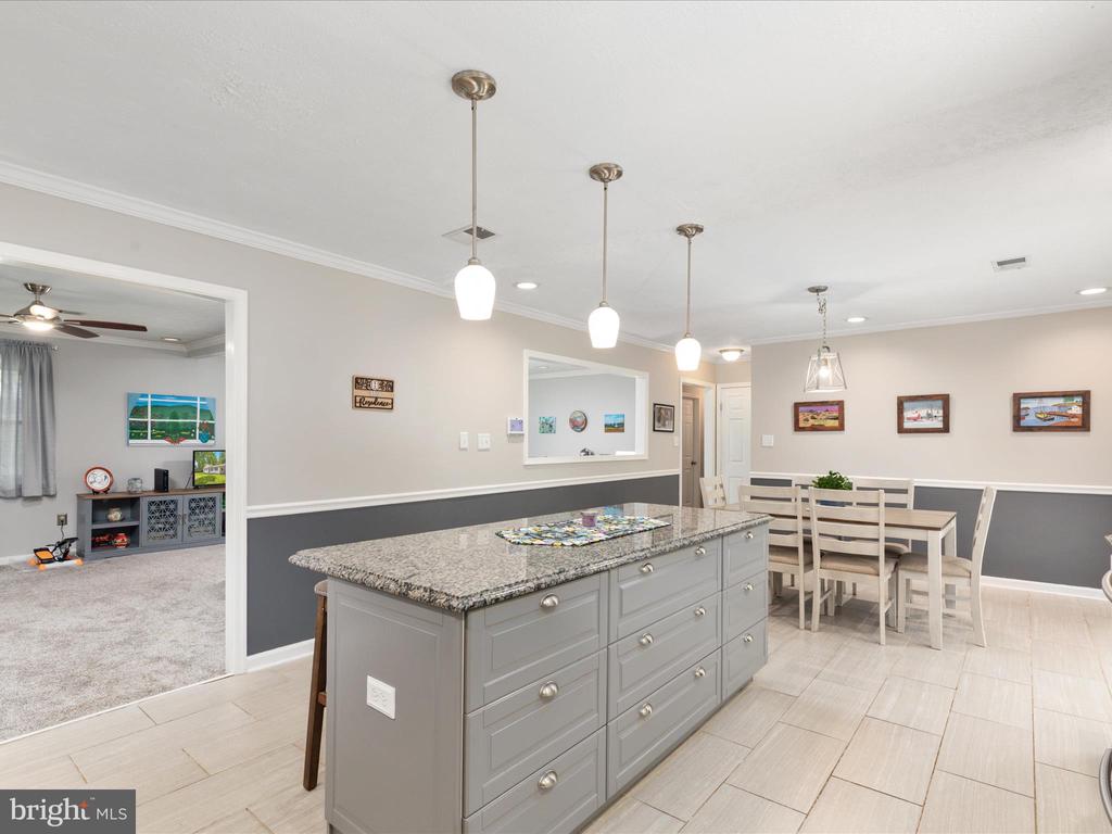 180 OAK HEIGHTS ROAD