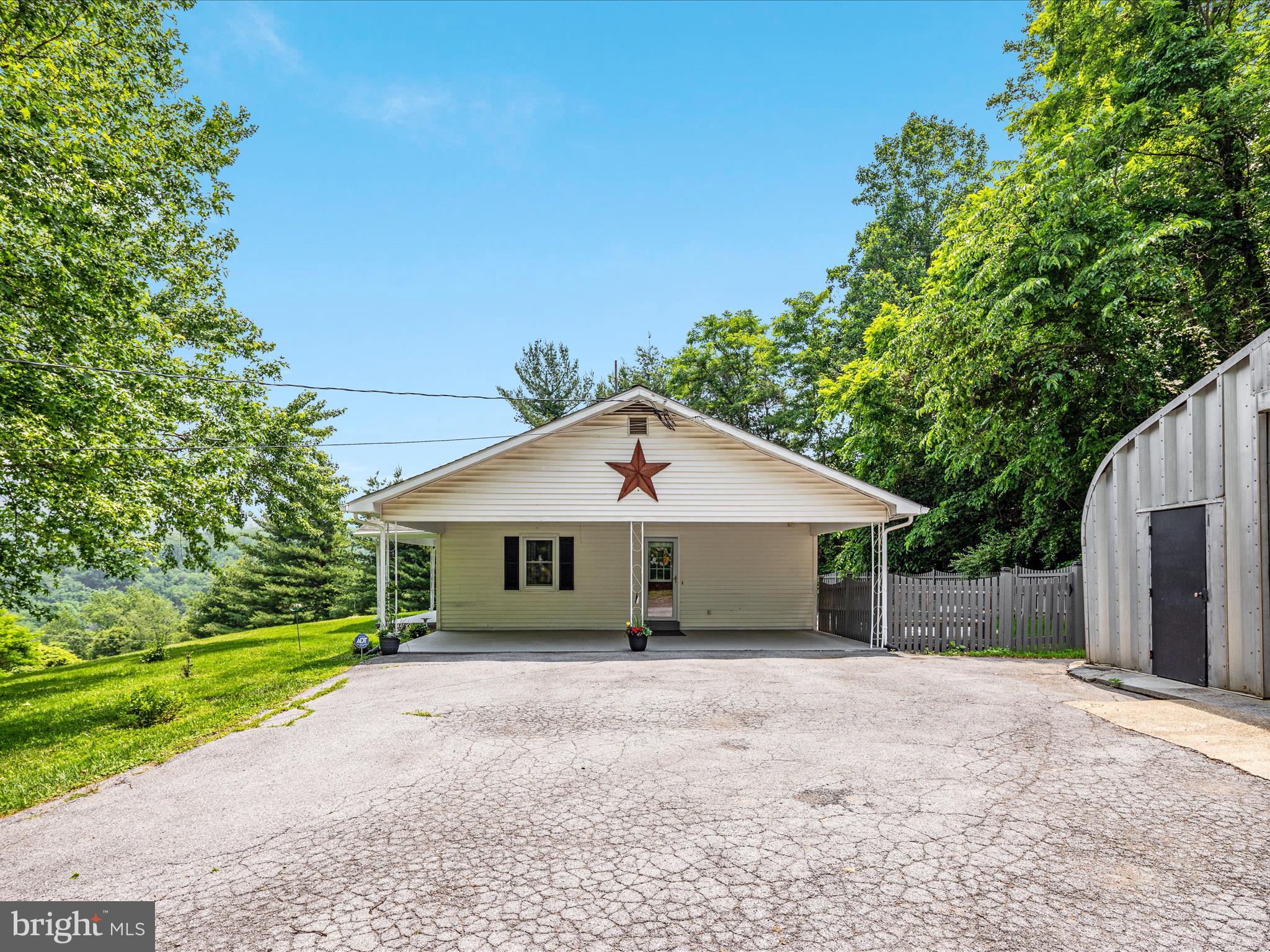 180 OAK HEIGHTS ROAD
