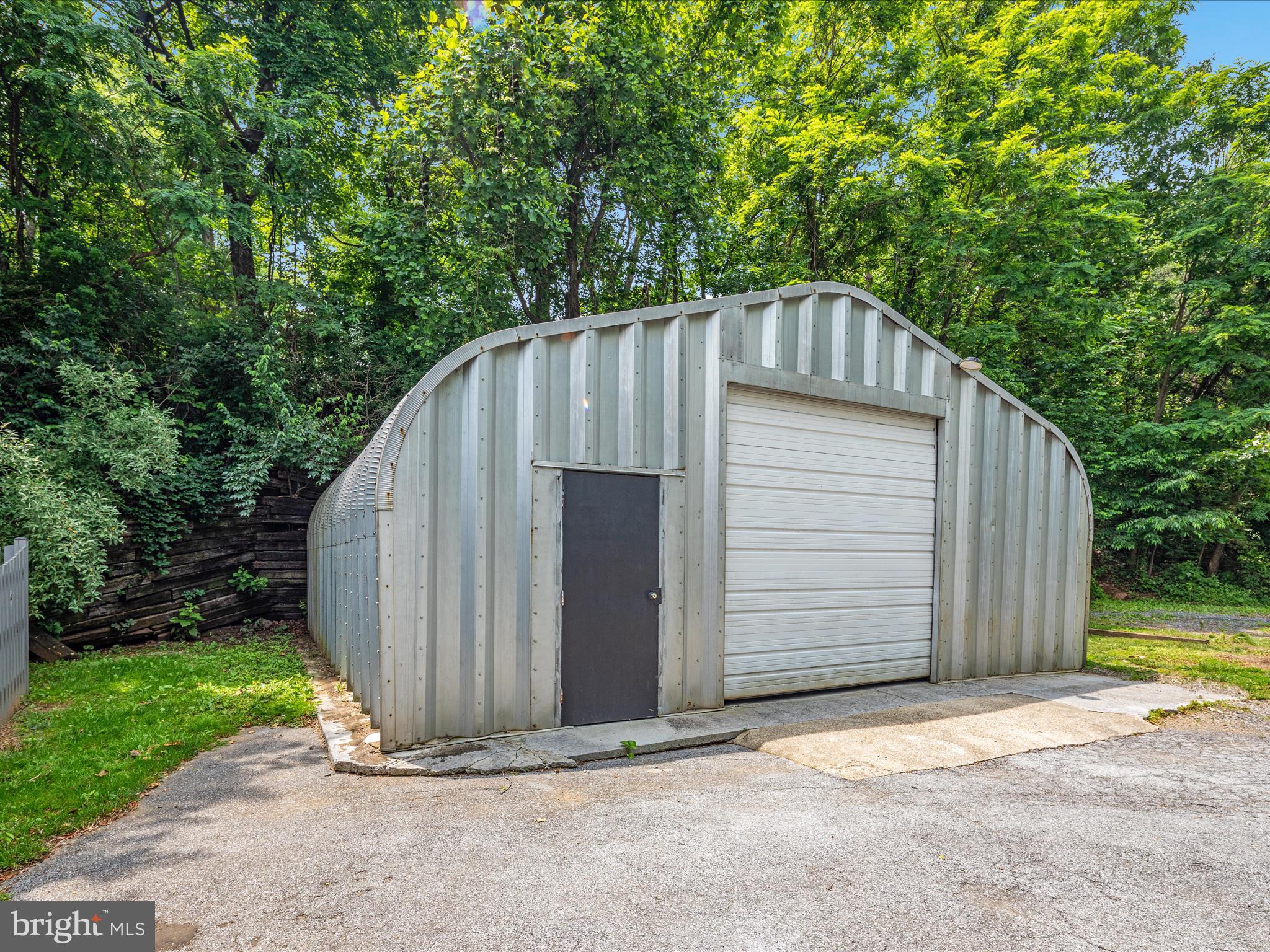 180 OAK HEIGHTS ROAD