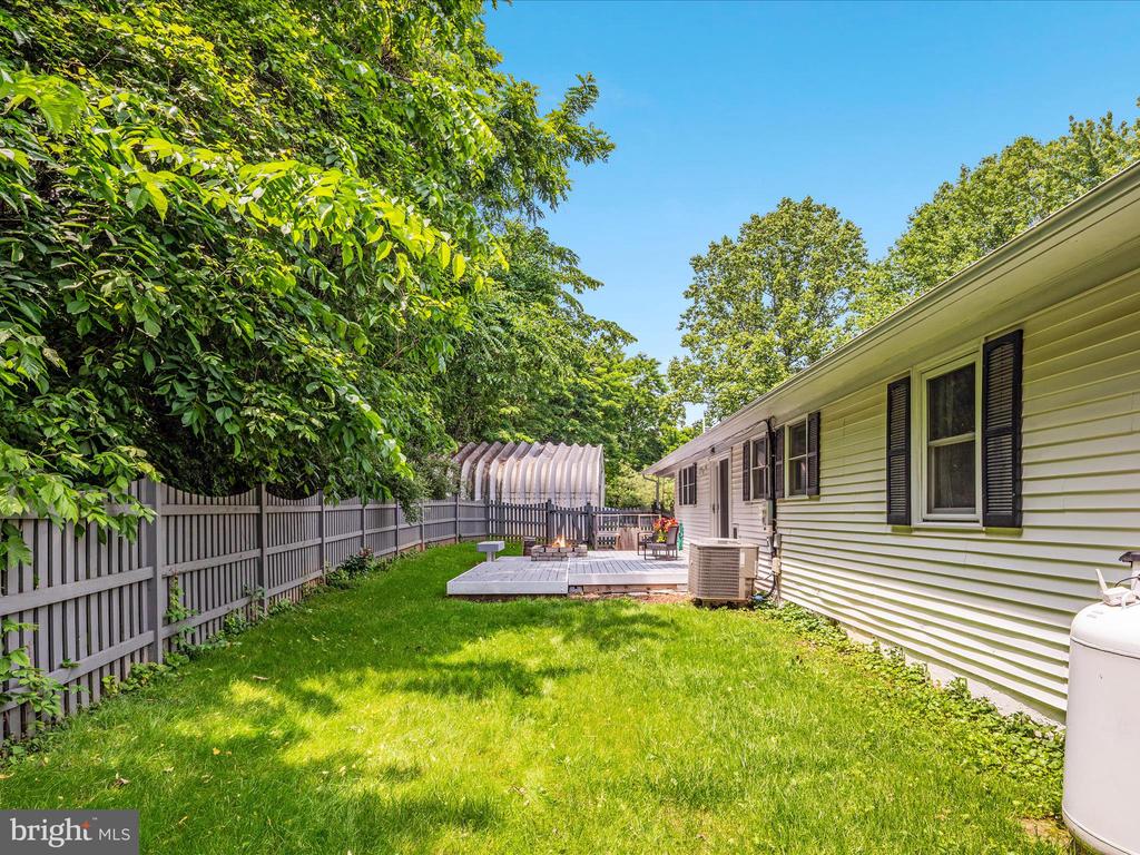180 OAK HEIGHTS ROAD