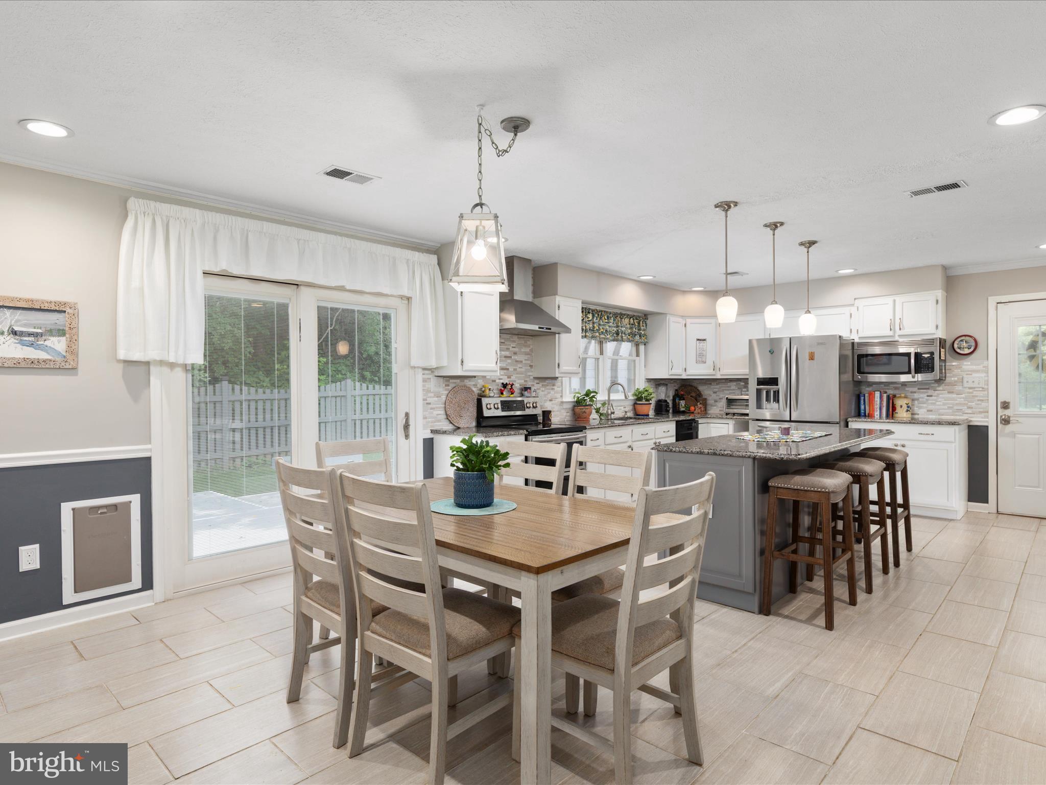 180 OAK HEIGHTS ROAD