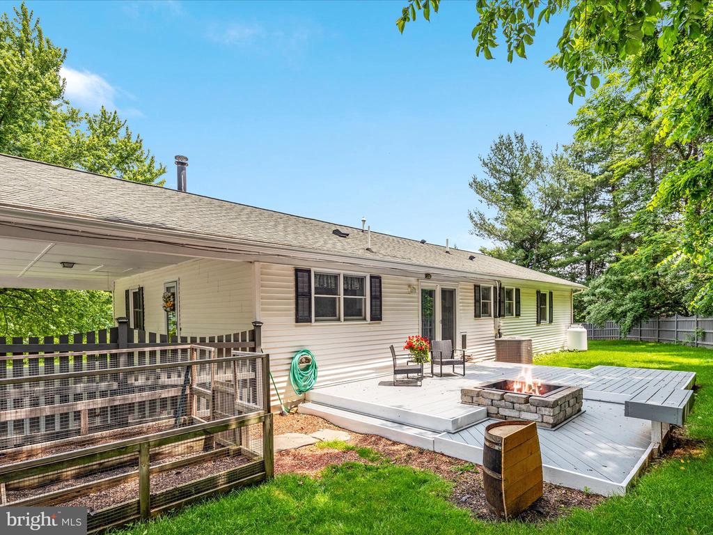 180 OAK HEIGHTS ROAD
