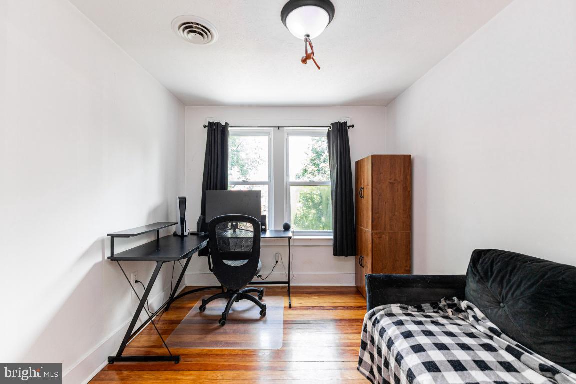 518 Warren Ave