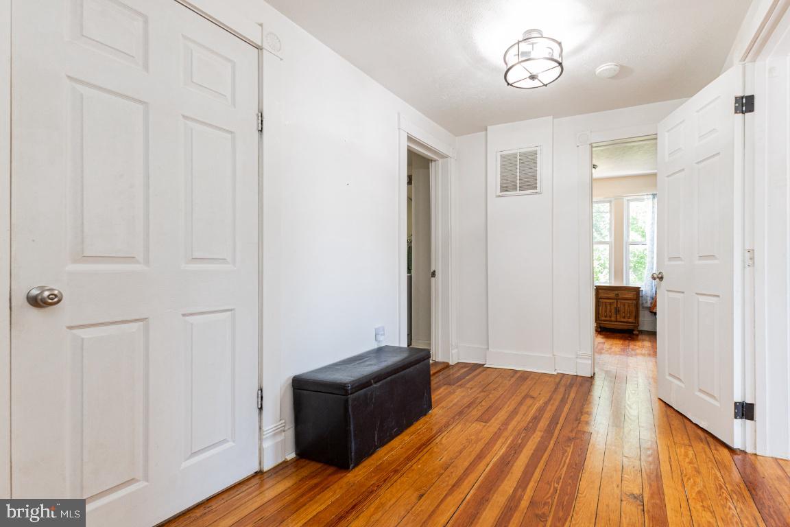 518 Warren Ave