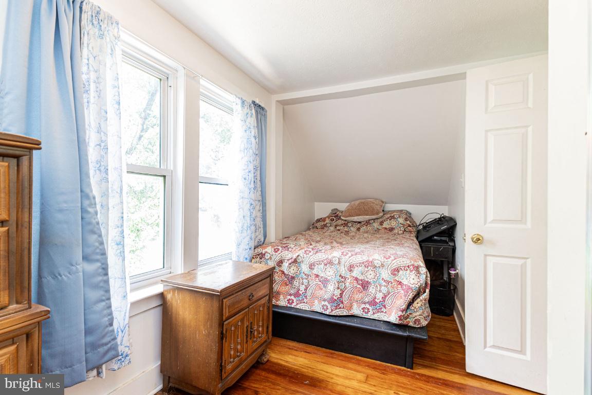 518 Warren Ave