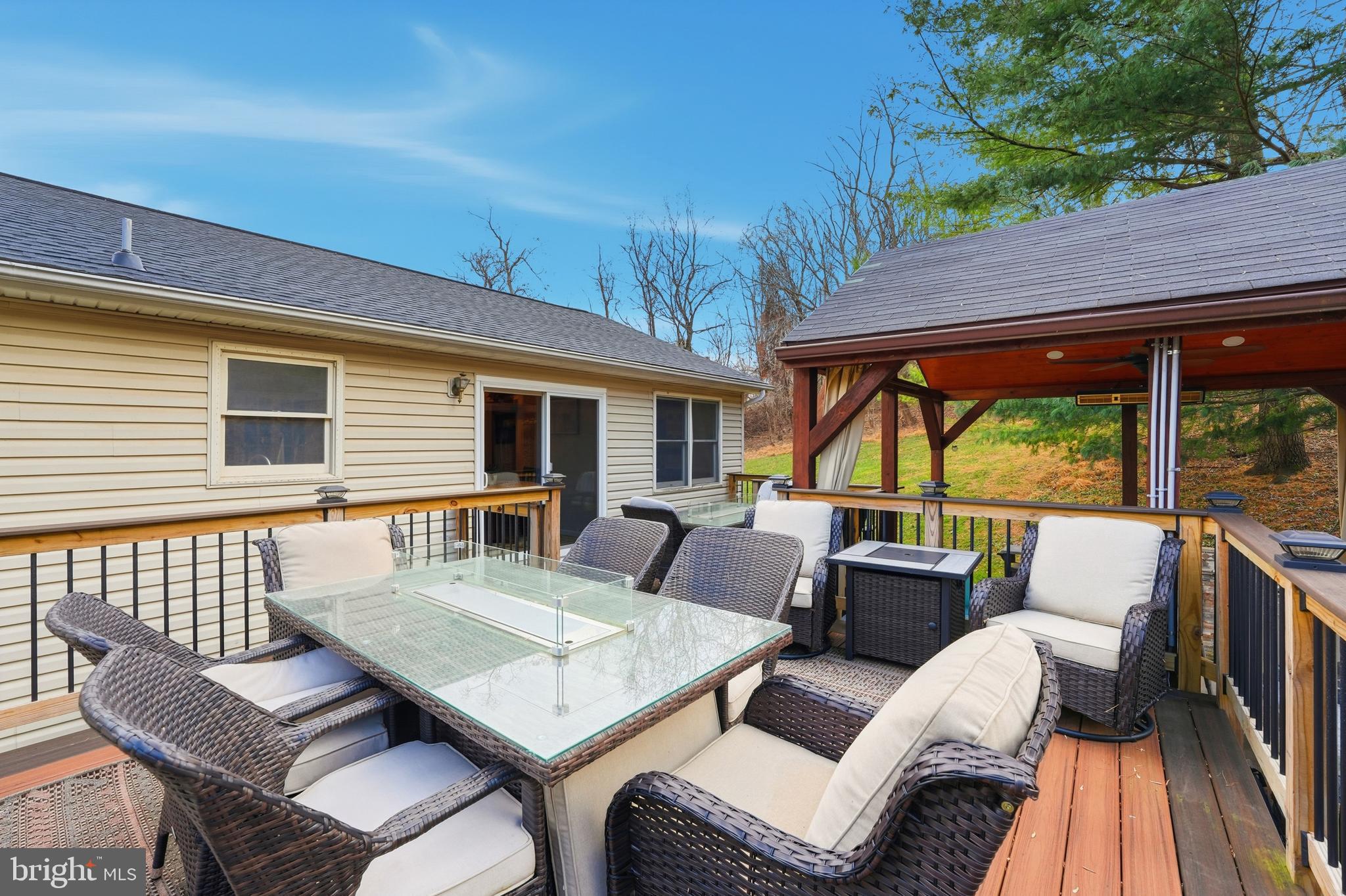 1073 MOUNTAIN HEIGHTS ROAD