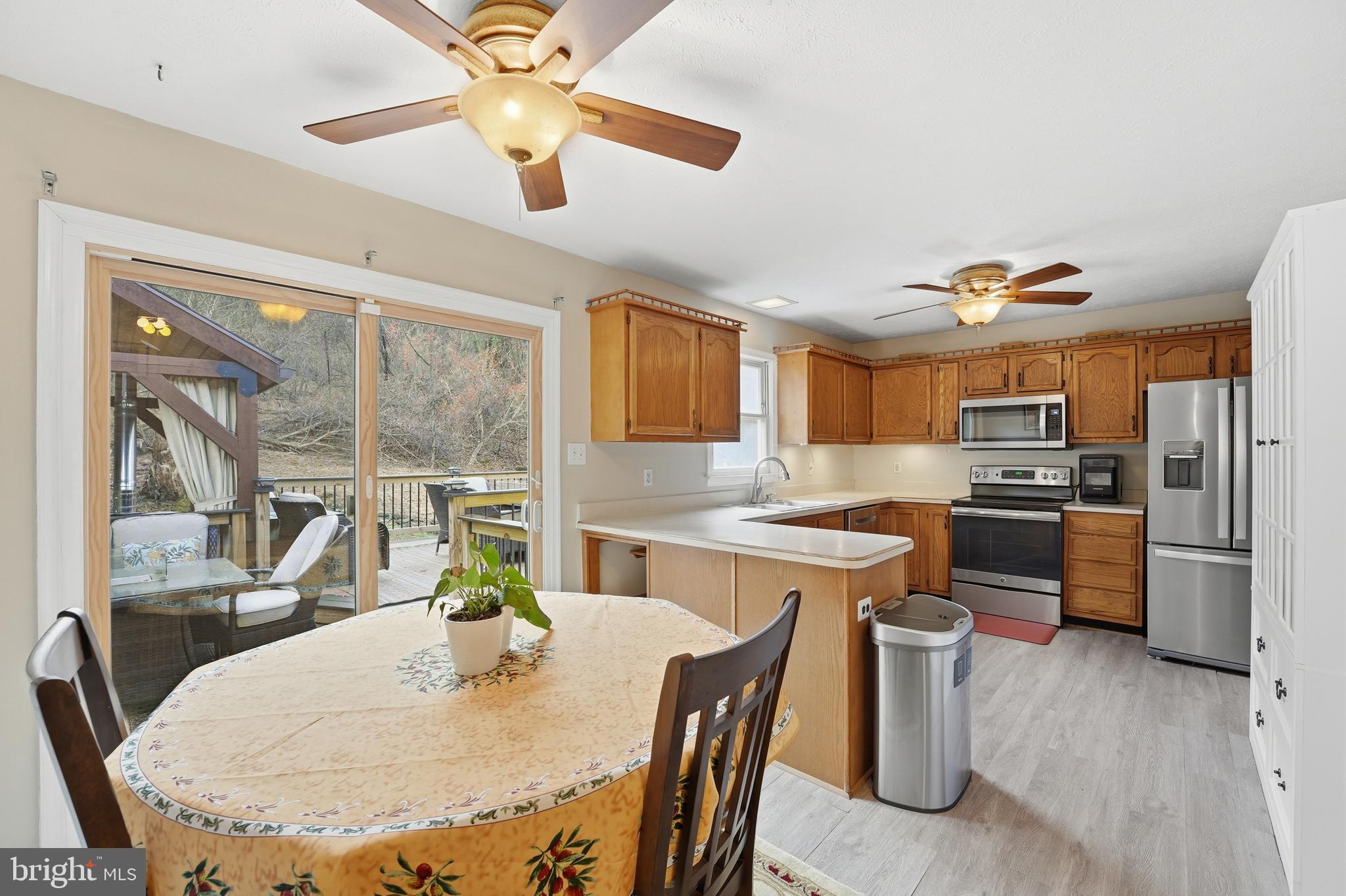 1073 MOUNTAIN HEIGHTS ROAD