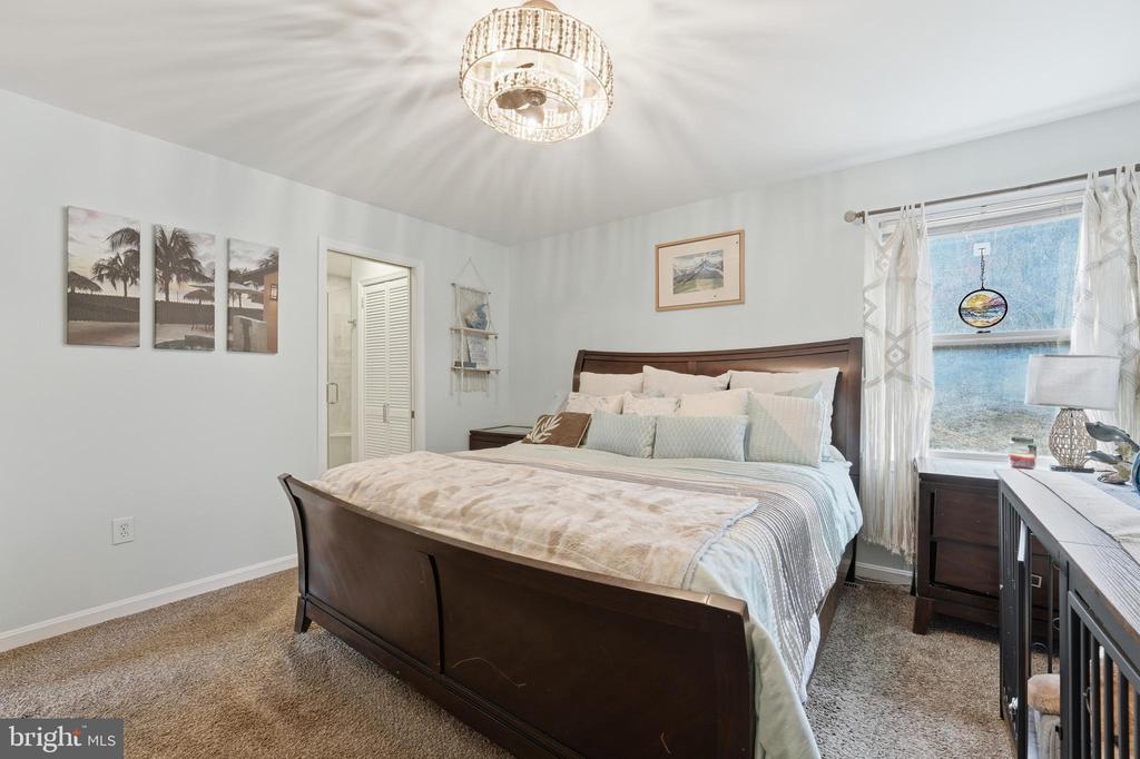 1073 MOUNTAIN HEIGHTS ROAD