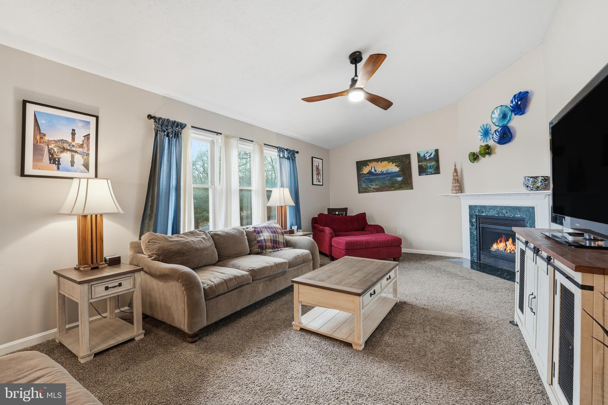 1073 MOUNTAIN HEIGHTS ROAD