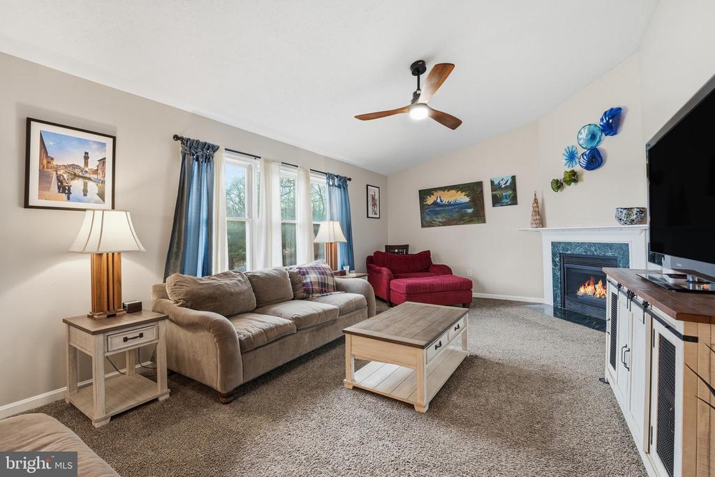 1073 MOUNTAIN HEIGHTS ROAD