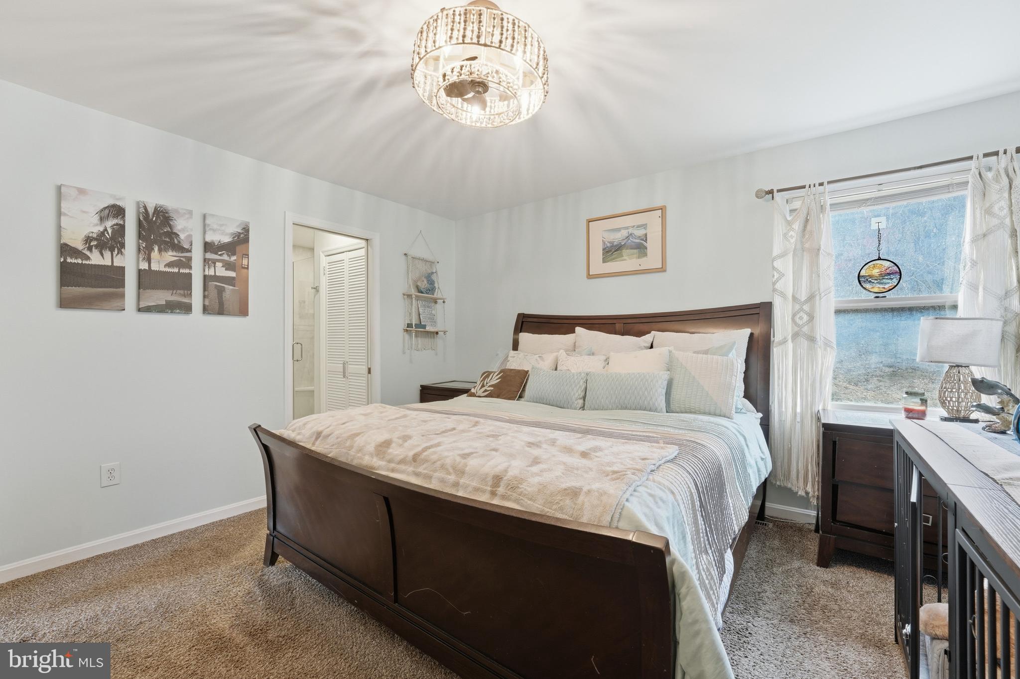 1073 MOUNTAIN HEIGHTS ROAD