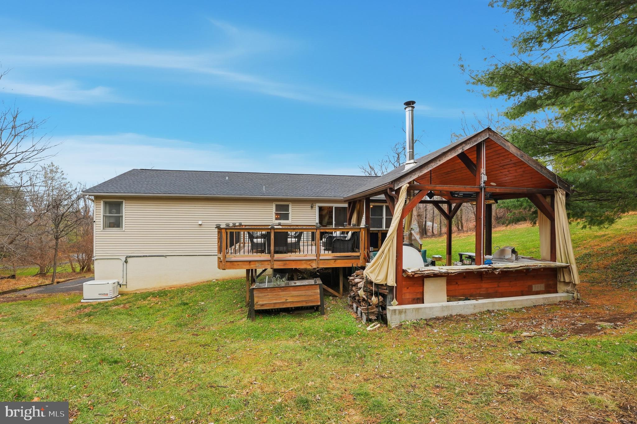 1073 MOUNTAIN HEIGHTS ROAD