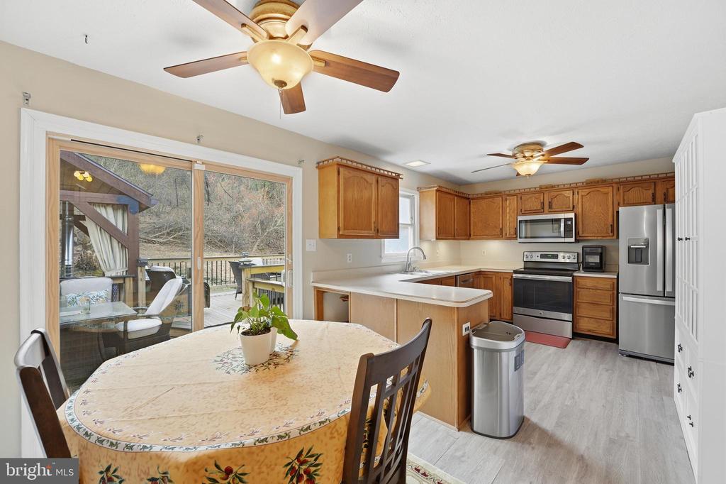 1073 MOUNTAIN HEIGHTS ROAD