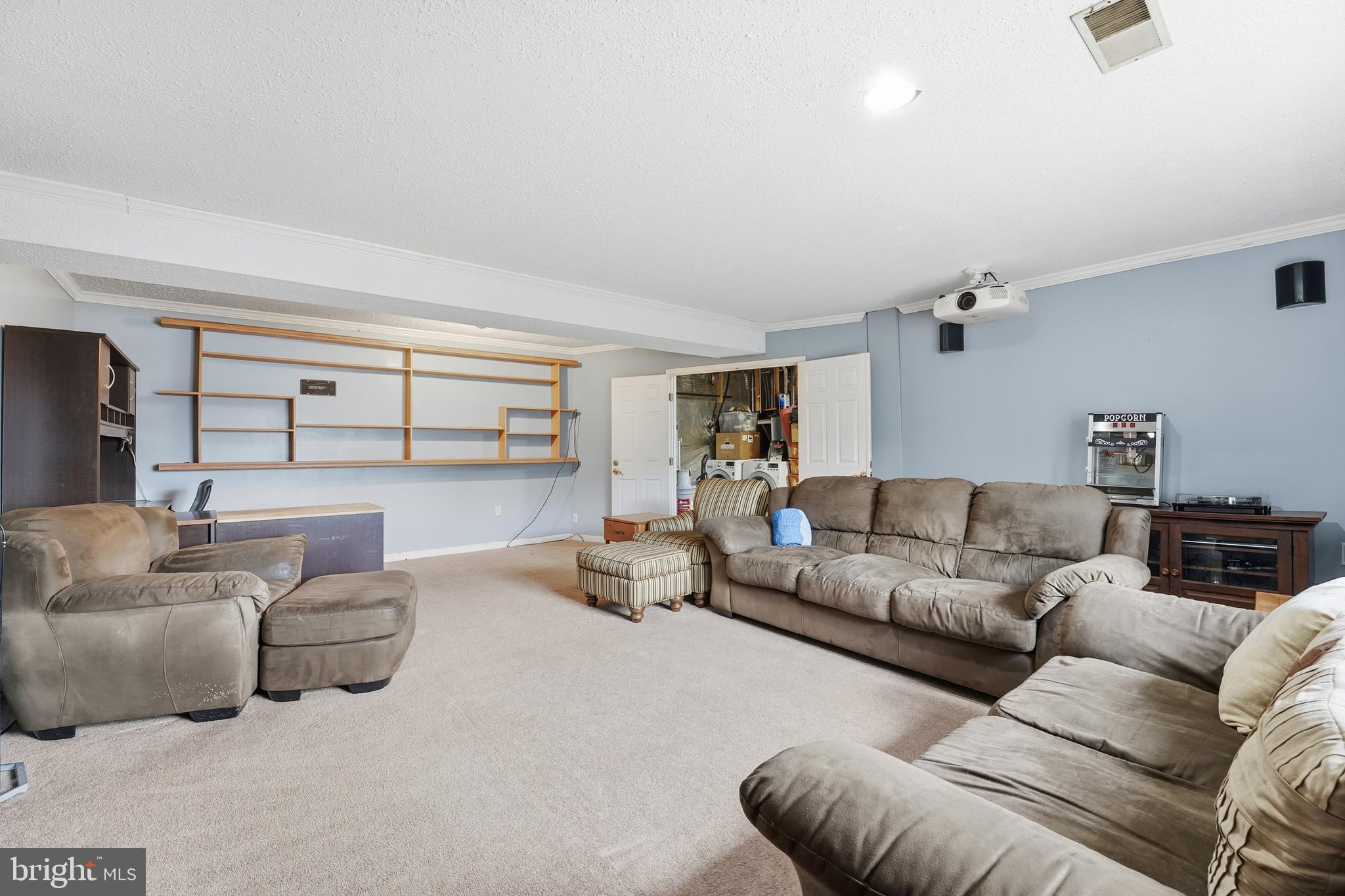 1073 MOUNTAIN HEIGHTS ROAD