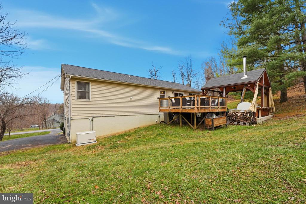 1073 MOUNTAIN HEIGHTS ROAD
