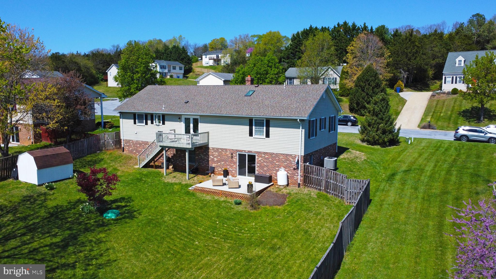 281 CREEKSIDE WAY