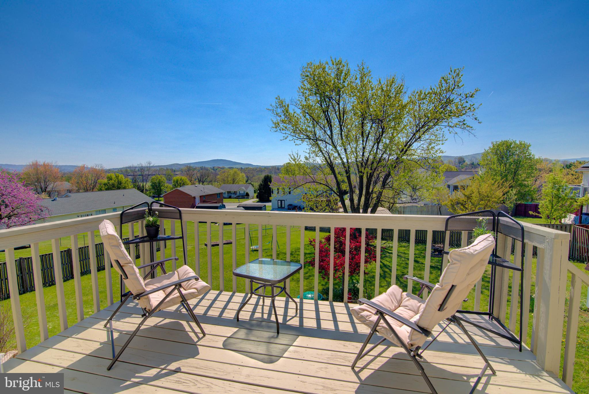 281 CREEKSIDE WAY