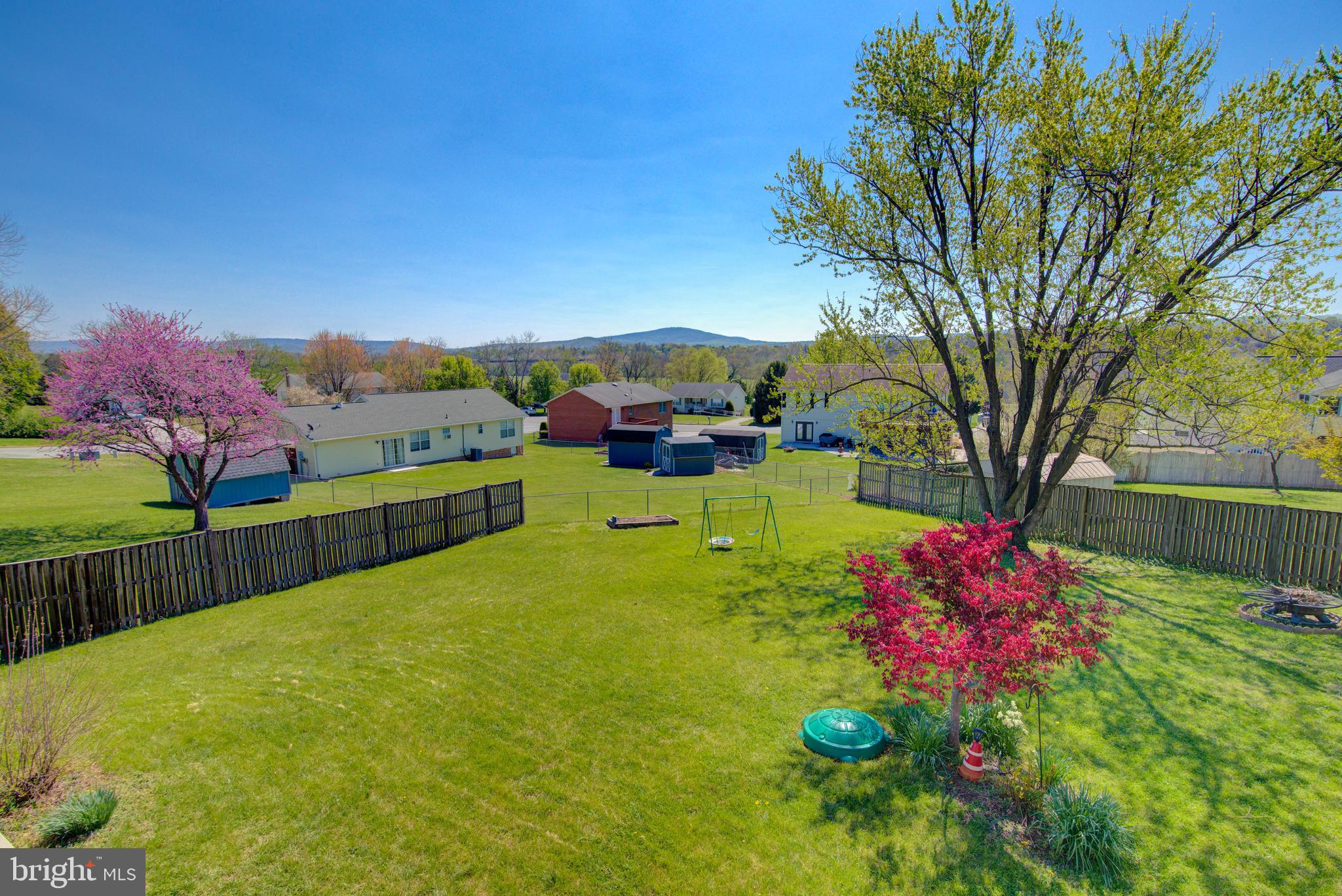 281 CREEKSIDE WAY