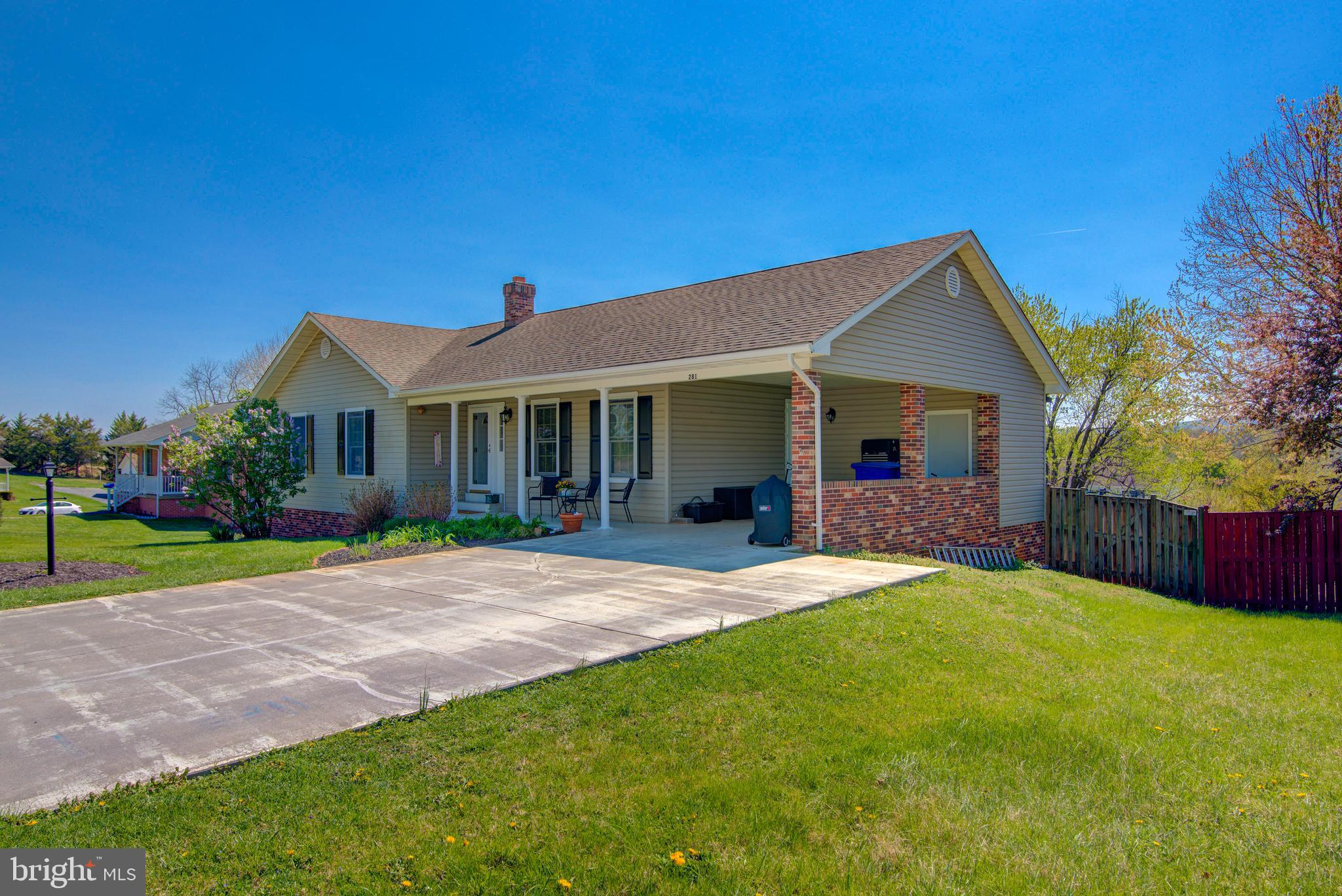 281 CREEKSIDE WAY
