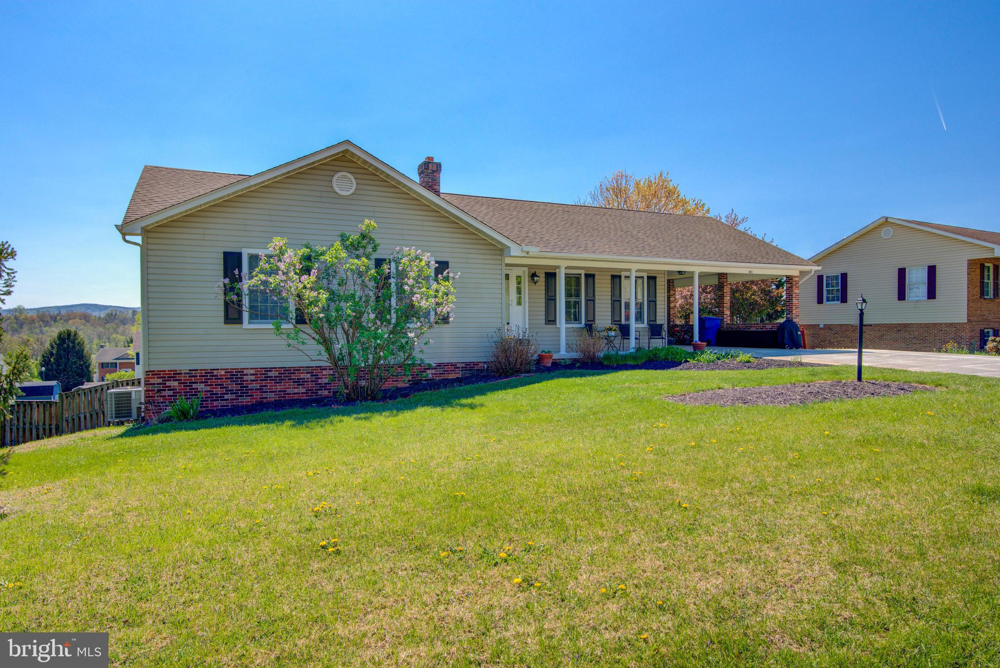 281 CREEKSIDE WAY