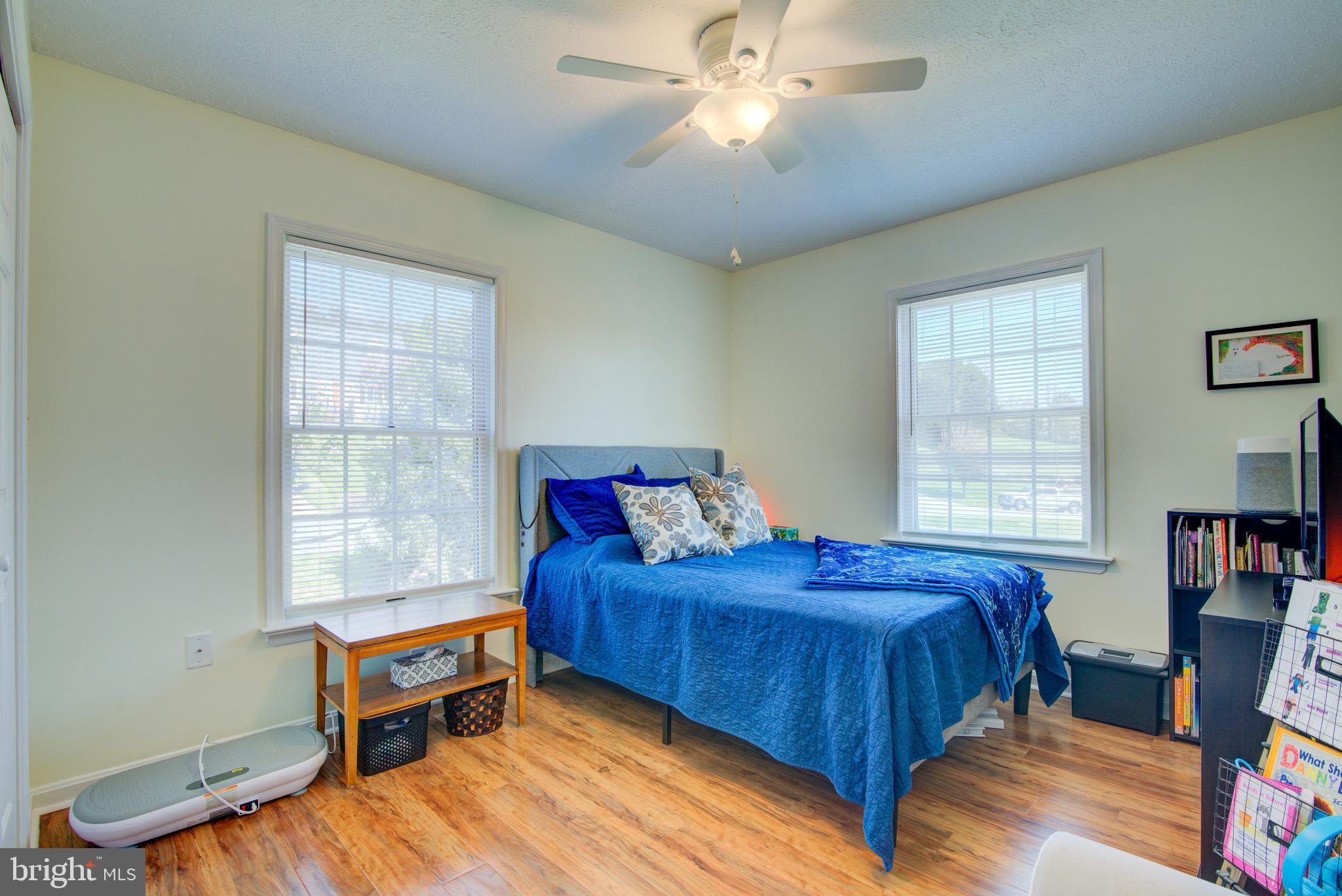 281 CREEKSIDE WAY