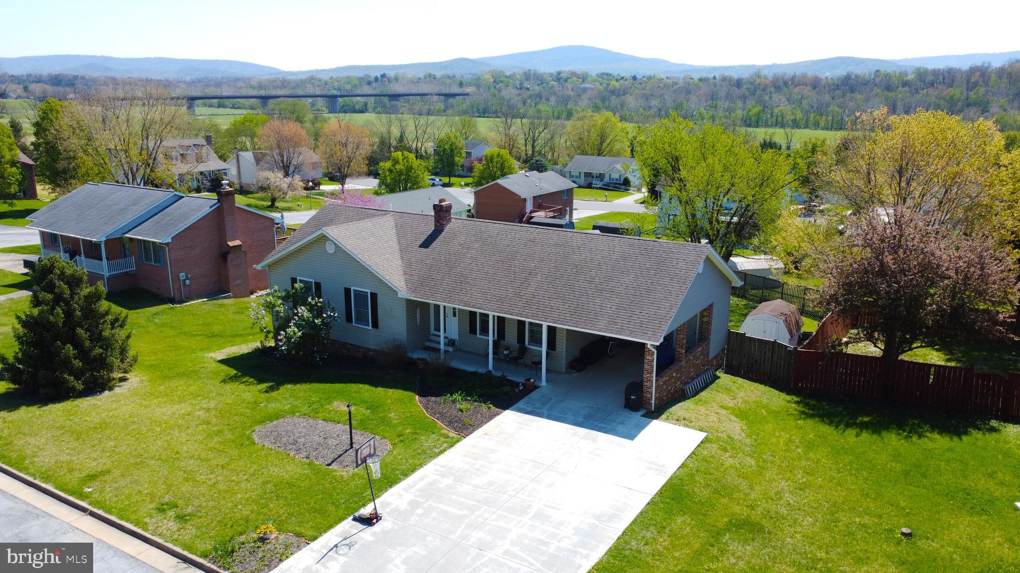 281 CREEKSIDE WAY