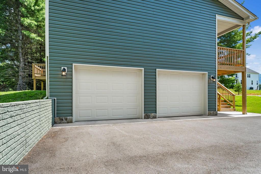 118 EVERGREEN COURT