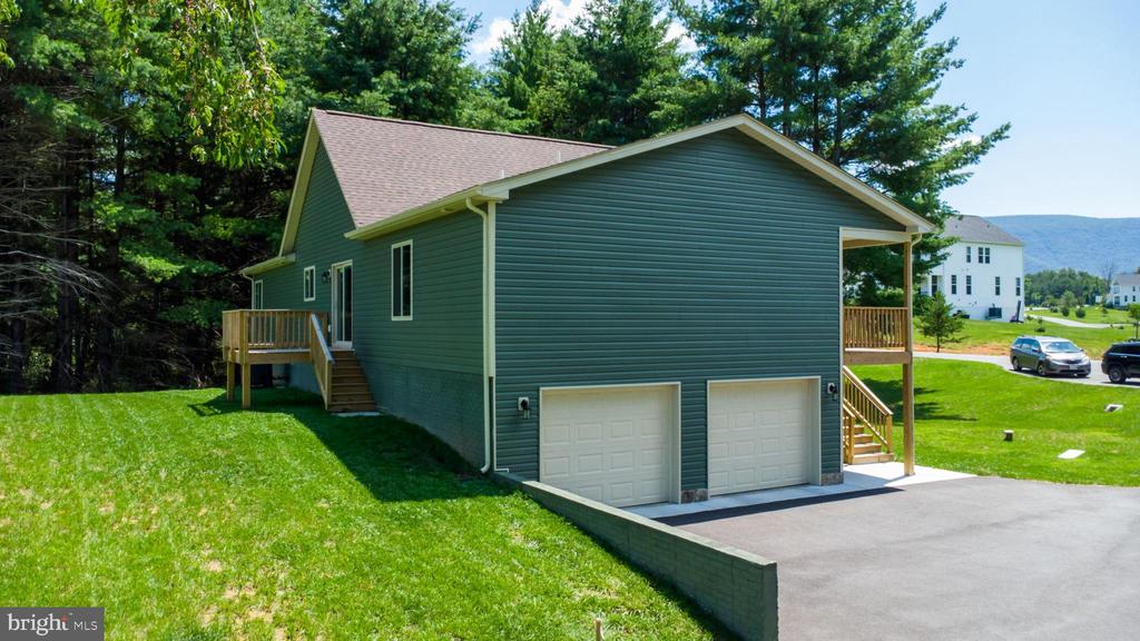 118 EVERGREEN COURT
