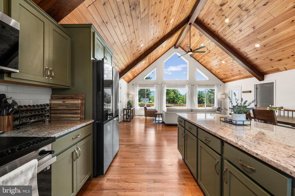 118 EVERGREEN COURT