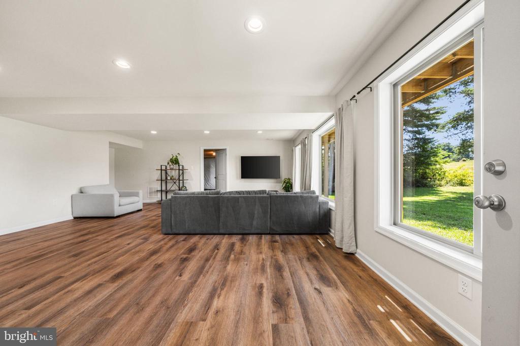 118 EVERGREEN COURT
