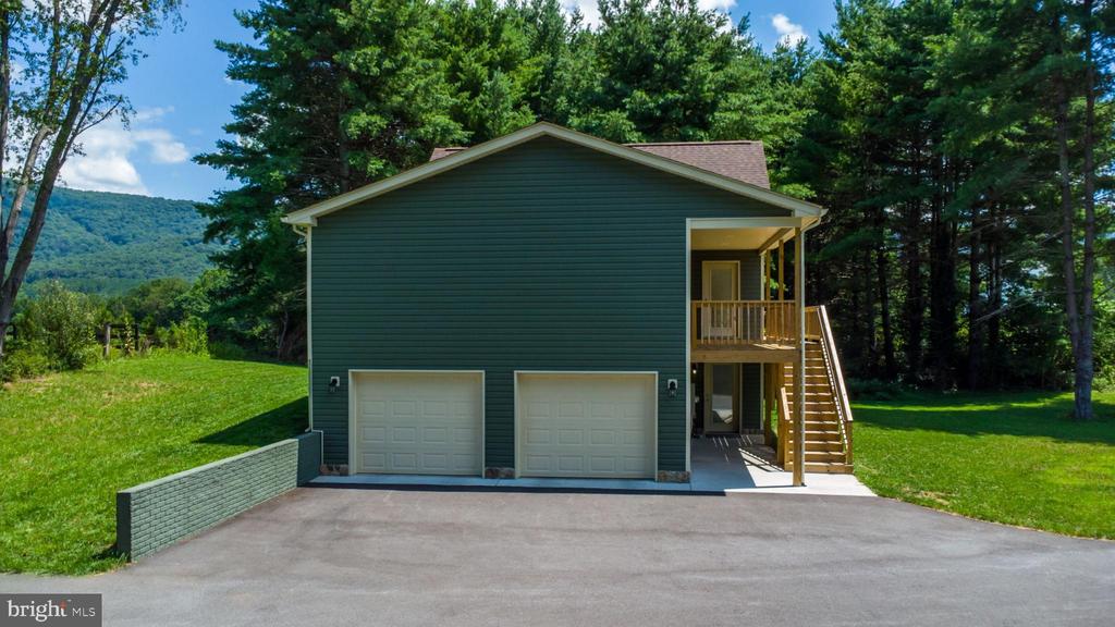 118 EVERGREEN COURT