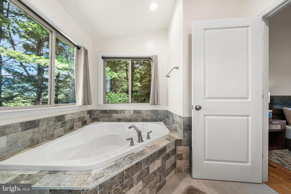 118 EVERGREEN COURT