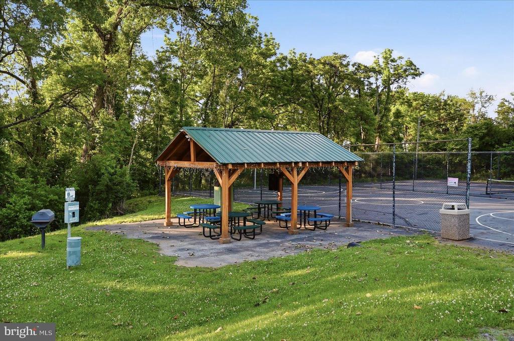 186 APPLE ORCHARD DRIVE